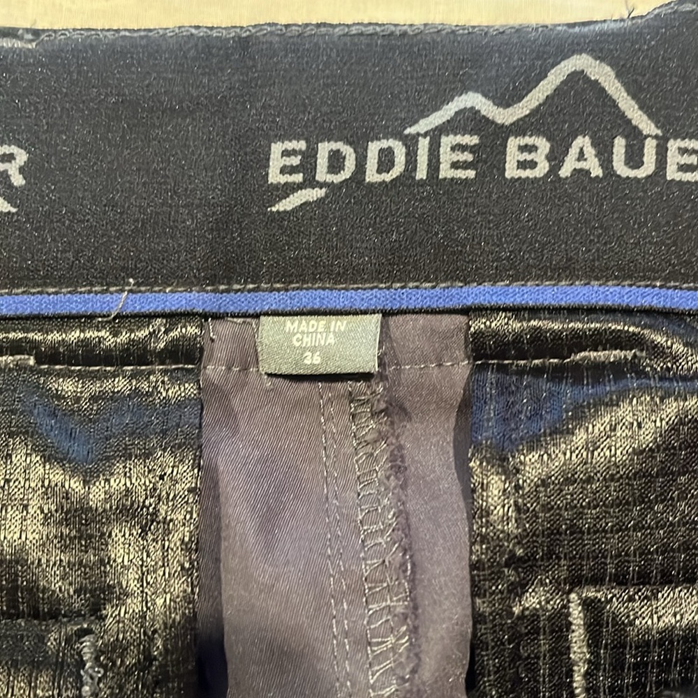 Eddie Bauer Cargo Shorts - Picture 5 of 7